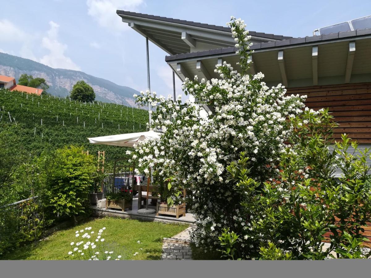 Casa Clima Tandem Apartment Denno ภายนอก รูปภาพ